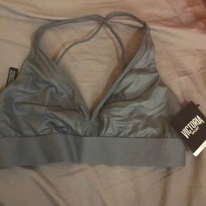 Victoria sports bra